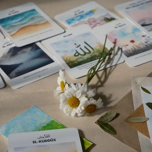 Jeu de cartes 99 noms d’Allah enfant mémoire