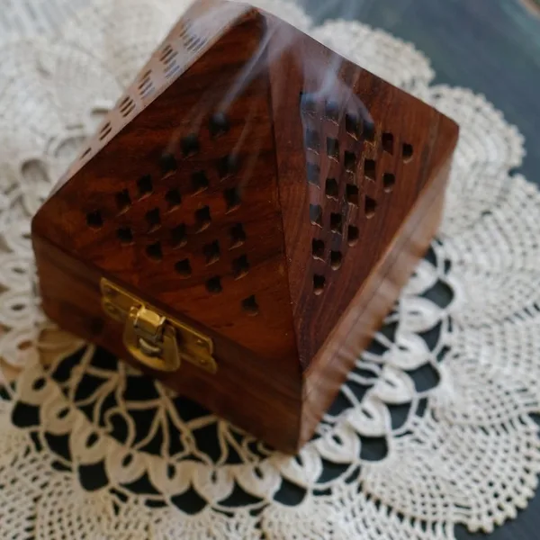 Encens bukhoor oud arabe maamoul box