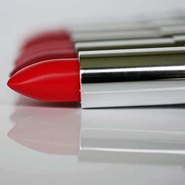 Rouge à lèvres mat halal longue tenue