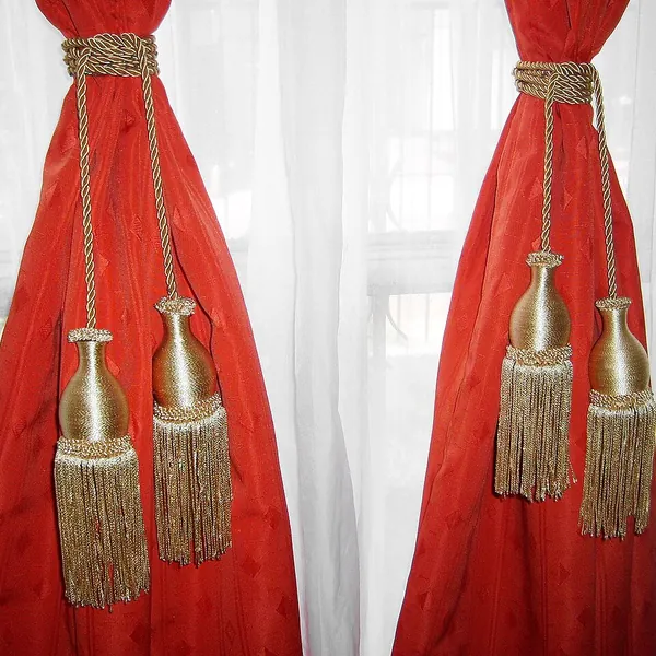 Rideau séparateur oriental brodé passementerie