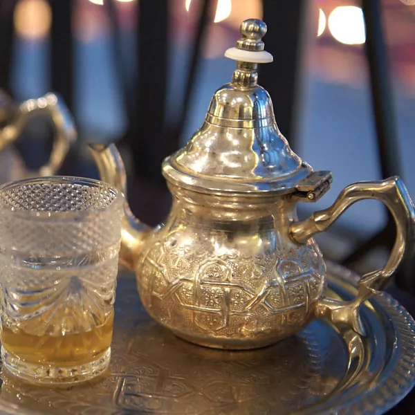 Théière marocaine en inox argenté