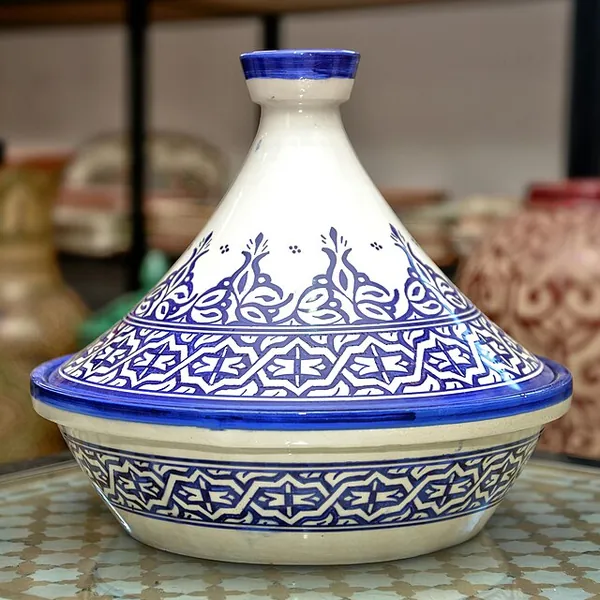 Tajine en terre cuite pour la cuisson